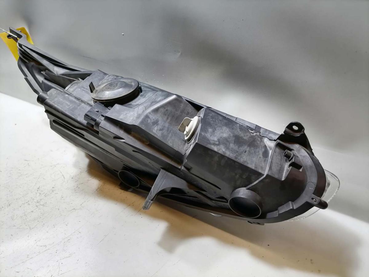 Ford Fiesta original Scheinwerfer vorn links Halogen mit LED Tagfahrlicht Bj.2016 Ford Fiesta original Scheinwerfer vorn links Halogen mit LED Tagfahrlicht Bj.2016